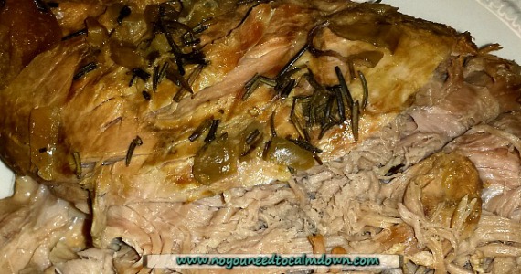 Crock pot honey garlic pork roast with pears